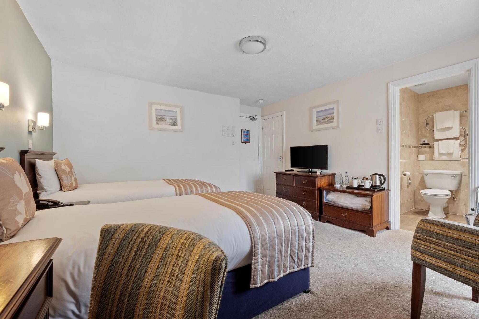 Sleeping Bear Hotels Dorchester Exterior photo