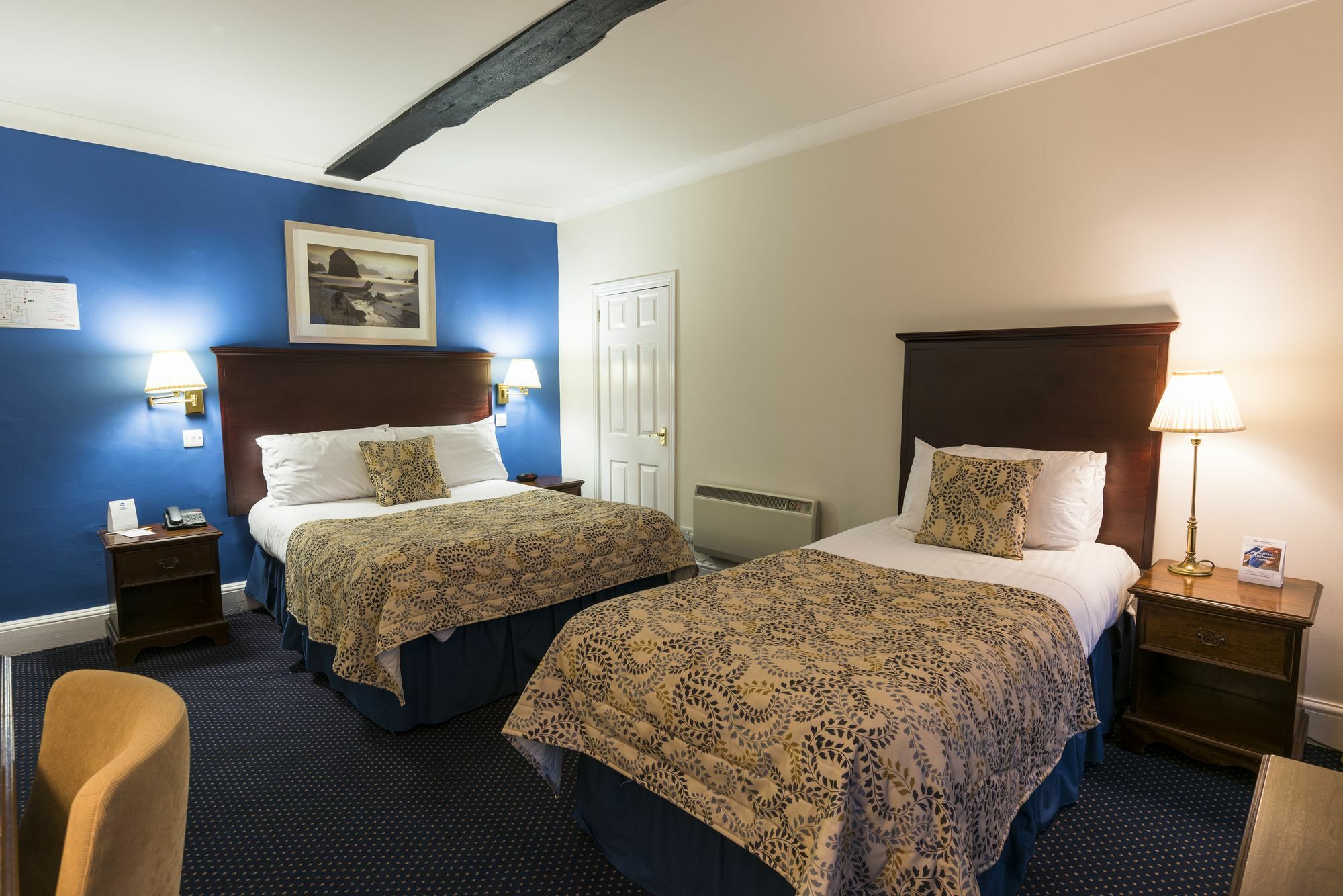 Sleeping Bear Hotels Dorchester Exterior photo